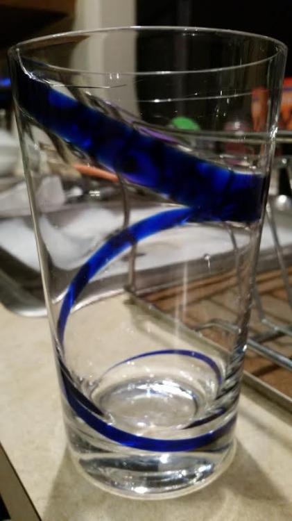 2015-11-25-broken-fancyglass.thumb.jpg.4